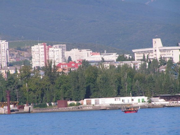 Image - A view of Alushta, Crimea.
